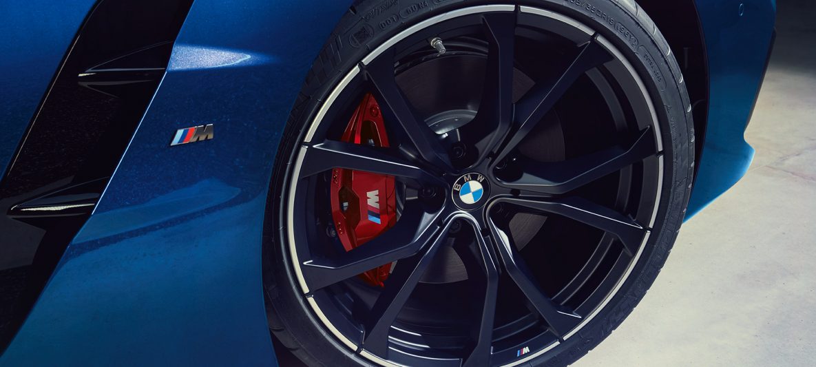 BMW Z4 M40i G29 2022 Portimaoblau Leichtmetallräder